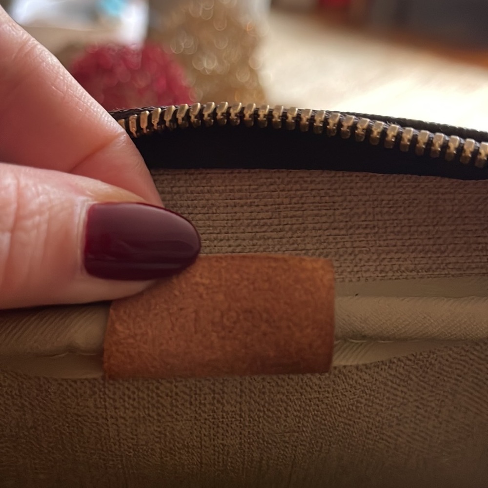 LV Authentic purse - Picture 8 of 11